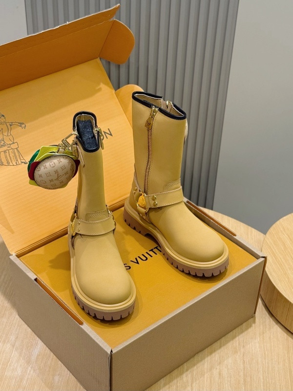 LVT BOOTS