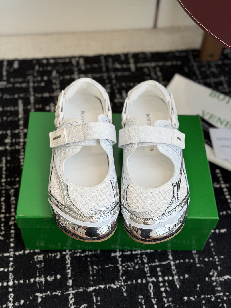 B0tt*ga Ven*ta Orbit Sneaker