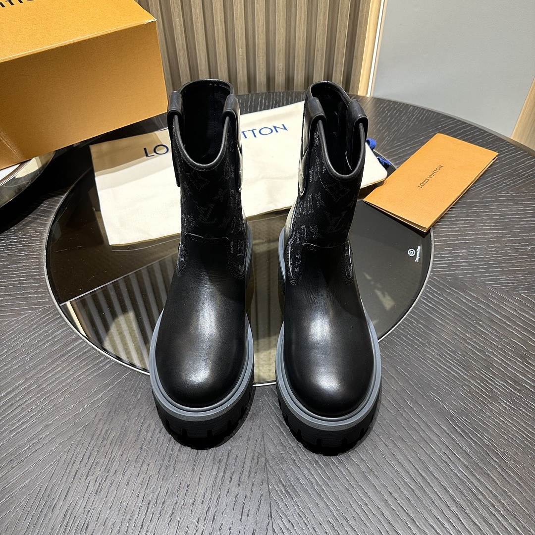 LVT BOOTS