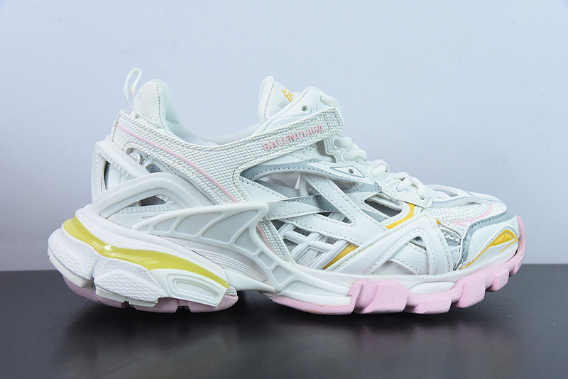 bc track sneaker