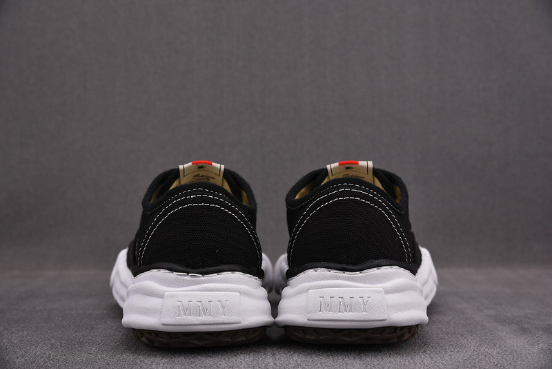 maison mihara yasuhiro sneaker