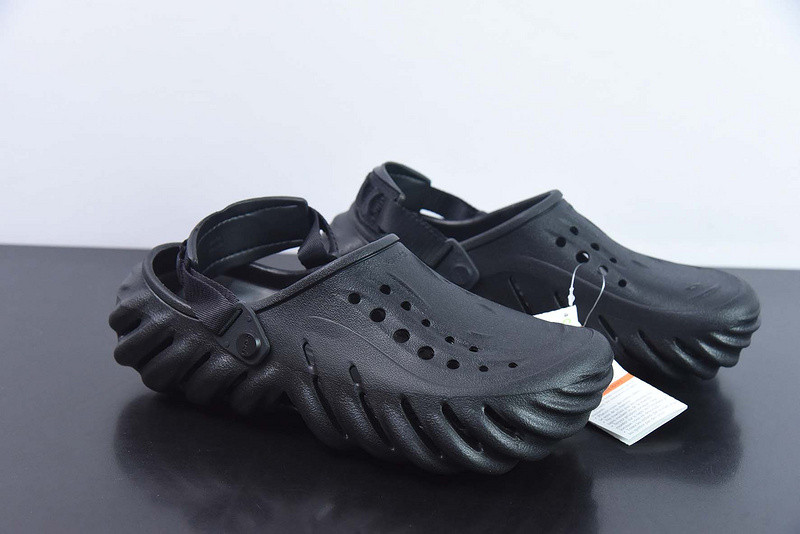 crocs echo clog black