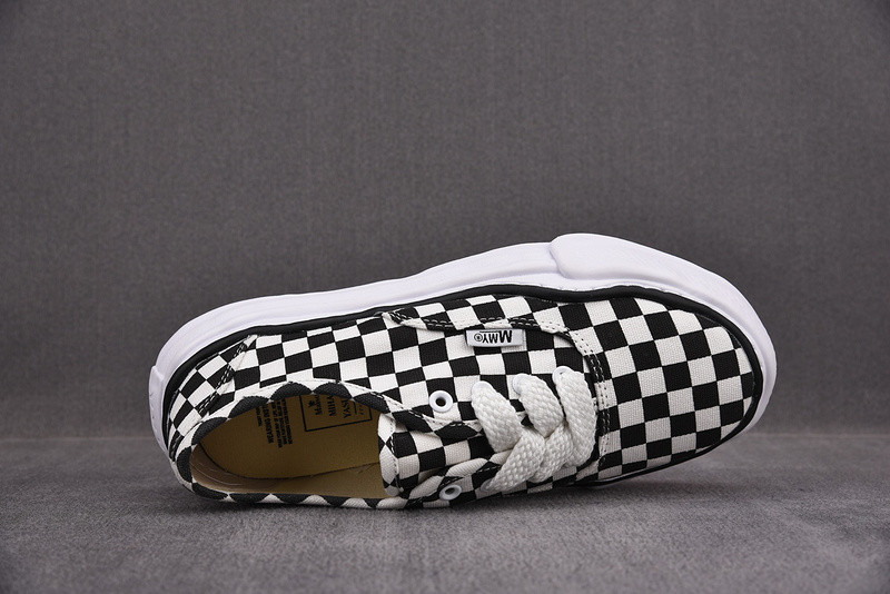 maison mihara yasuhiro sneaker