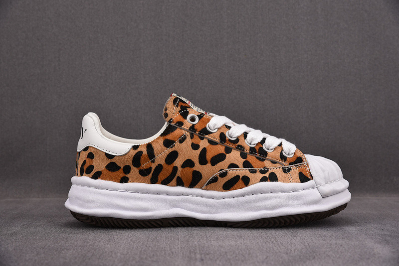 maison mihara yasuhiro sneaker