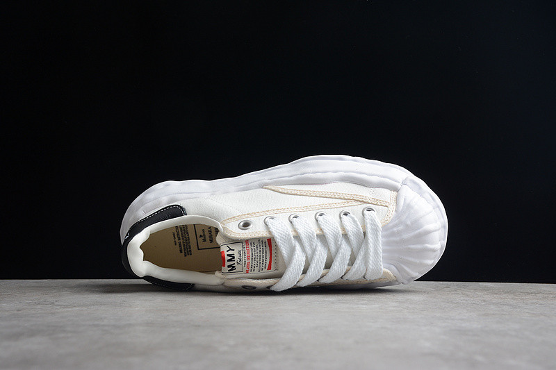 maison mihara yasuhiro sneaker