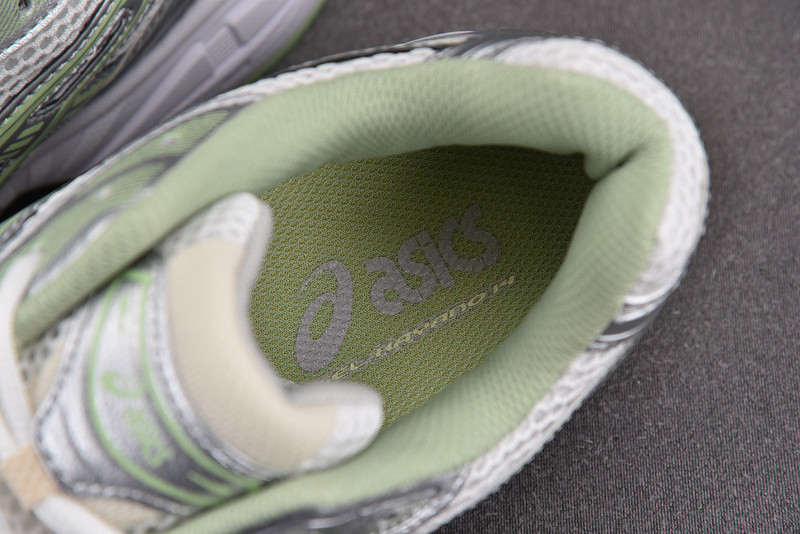 As*ic*s gel kayano 14