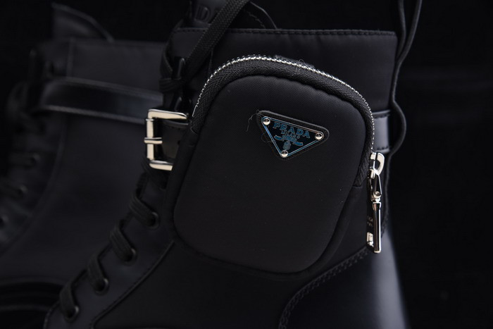 pr sneaker