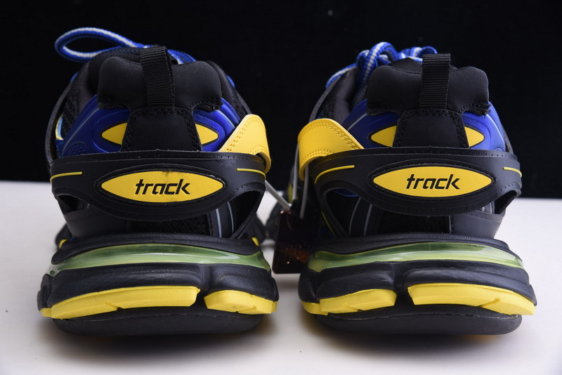 bc track sneaker