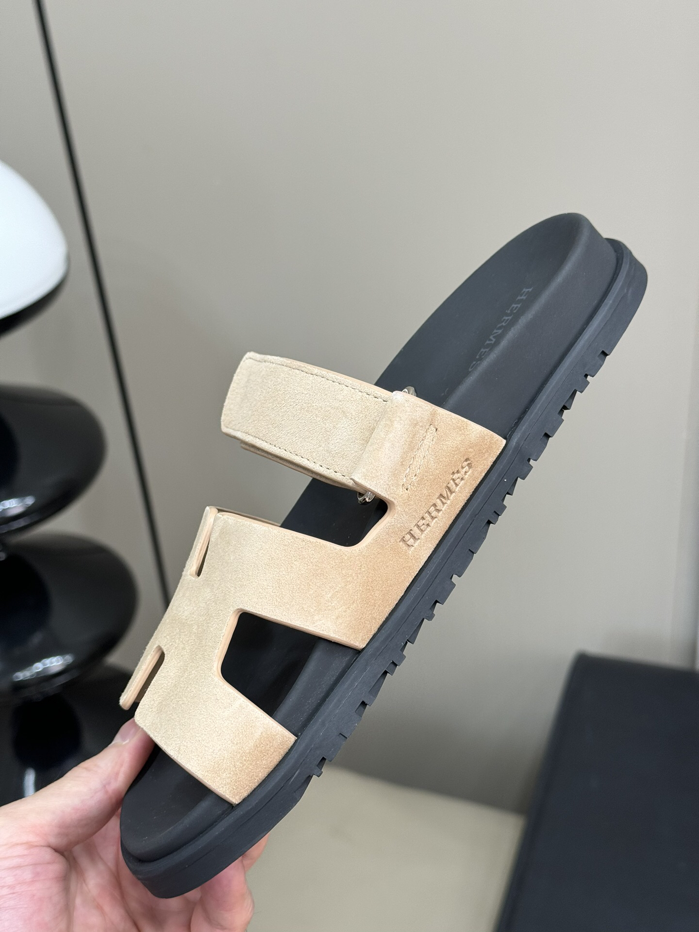H**mes slide